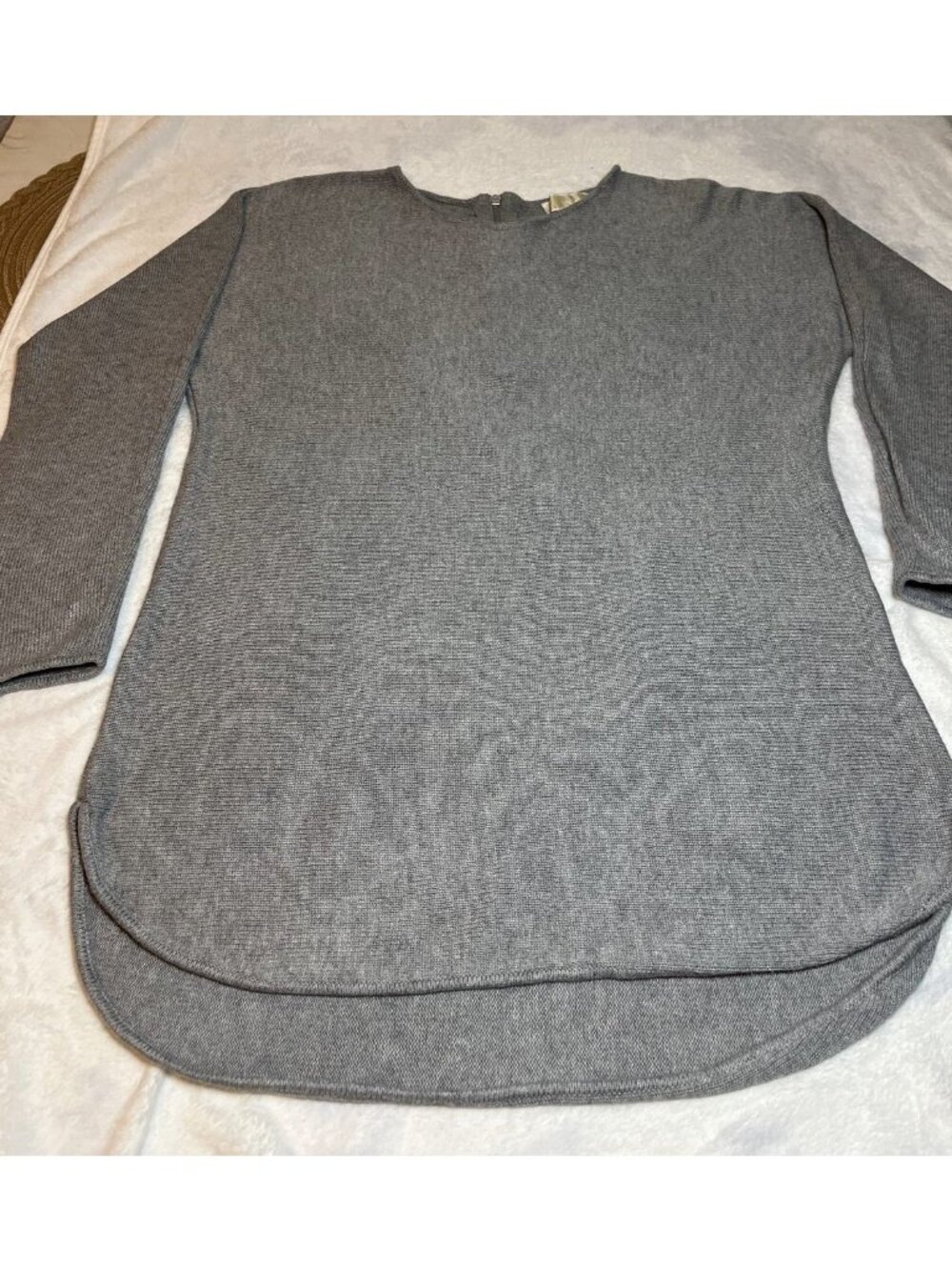 Michael Kors Women's Sweater Gray SZ  L  High Low Hem Zip’s In Back
